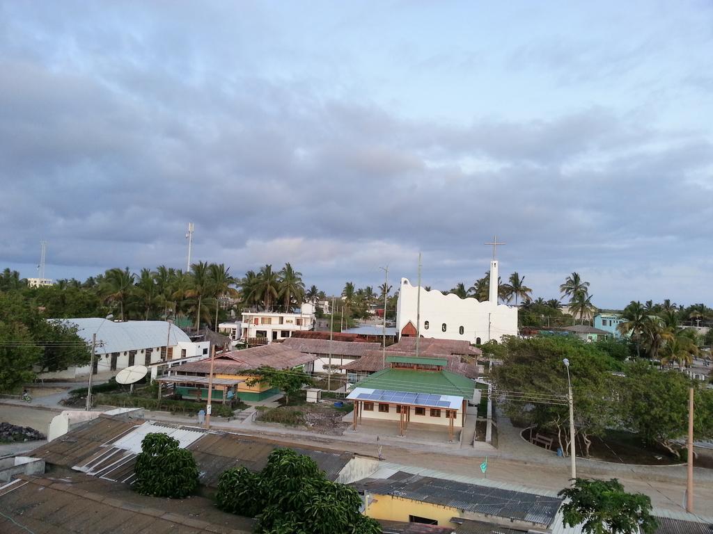 Hotel Sun Island Puerto Villamil Exterior foto